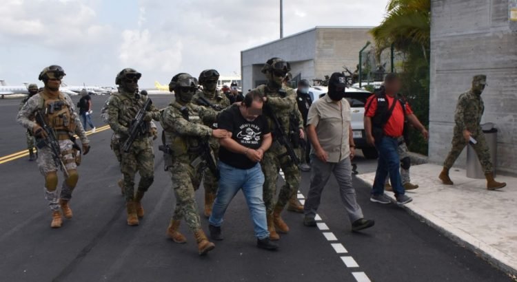 Detienen a “el 15” a jefe de plaza de Quintana Roo