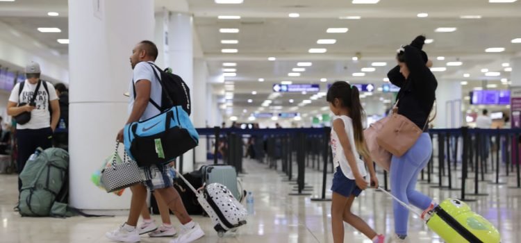 Recibe Quintana Roo más de 300 mil viajeros internacionales
