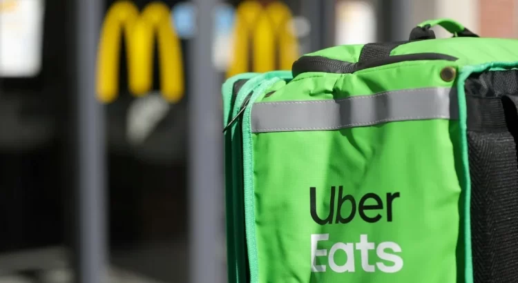 Gana Uber Eats suspensión provisional contra Ley de Movilidad de Quintana Roo