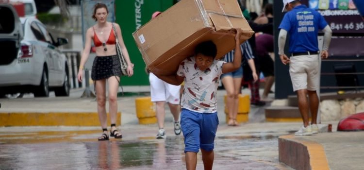 Organización Internacional firma carta contra el trabajo infantil y trata en Quintana Roo