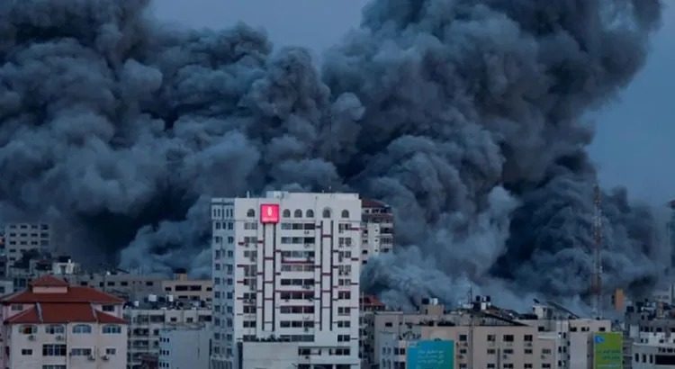 Suman más de 430 muertos y 2 mil 700 heridos tras ataque de Hamás a Israel