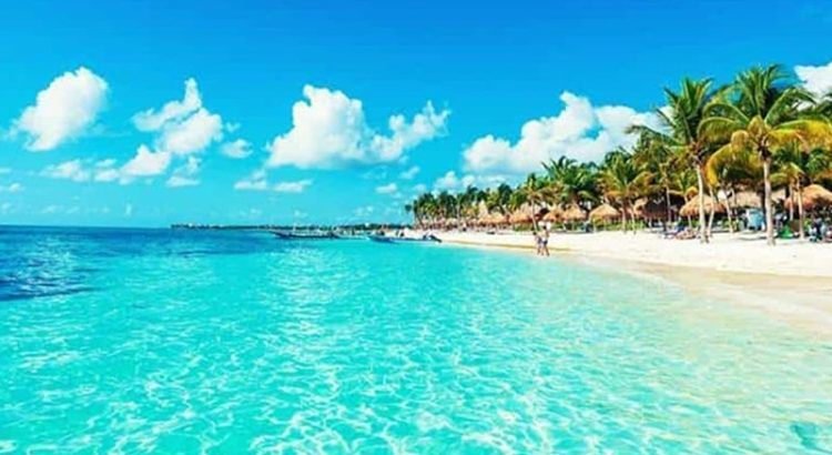 Cofepris avala 36 playas de Quintana Roo para estas vacaciones