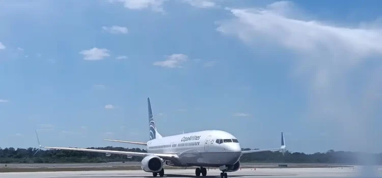 Copa Airlines celebra 25 años de aterrizar en Cancún