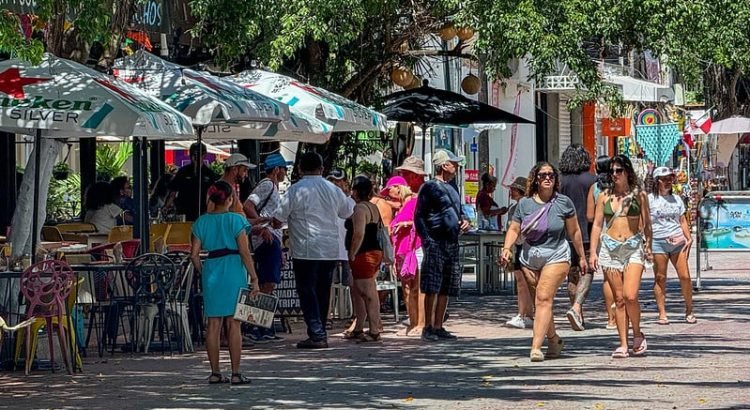 Empresarios de QRoo piden a la Federación invertir en proyectos de energía en la zona, para evitar apagones