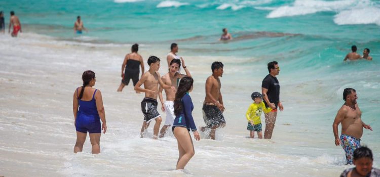 Cancún  se alista para arribo masivo de bañistas en Semana Santa