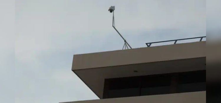 Retiran 96 cámaras de vigilancia ilegales en municipios de Quintana Roo