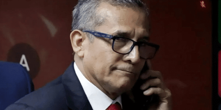 Condenan a expresidente peruano a 15 años de prisión