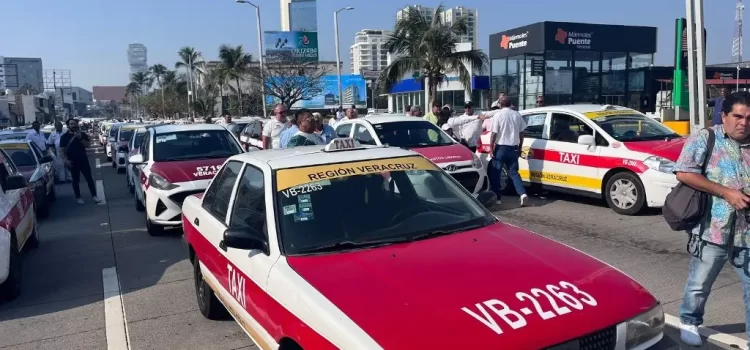 Taxistas protestan contra choferes de aplicación en Veracruz – Boca del Río