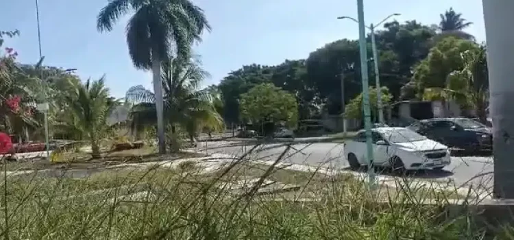 Presunto delincuente es abatido y 3 policías quedan heridos tras operativo de rescate en Chetumal Presunto delincuente es abatido y 3 policías quedan heridos tras operativo de rescate en Chetumal