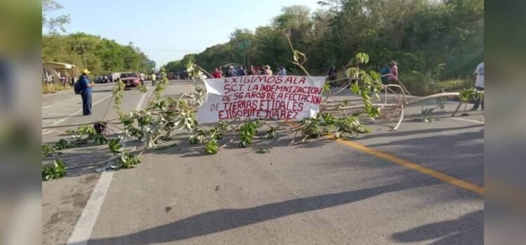 Vuelven a bloquear la vía corta Felipe Carrillo Puerto-Mérida Vuelven a bloquear la vía corta Felipe Carrillo Puerto-Mérida
