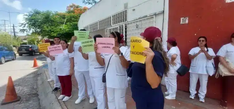 Personal del programa ‘Salud Casa por Casa’ protesta en Cancún