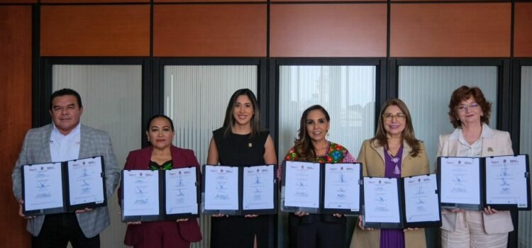 QRoo firma acuerdo con Ceneval para que mujeres concluyan su educación media superior